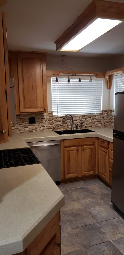 Photo - 3 Bed 2 Bath Townhouse in Lakeside