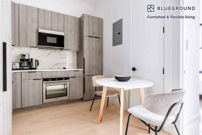 Photo - 230 W 72nd St Unit FL3-ID1300