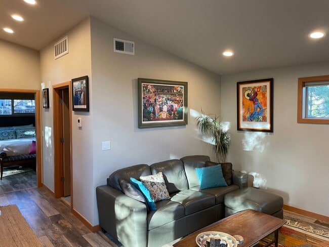 Photo - 2468 NW Marken St