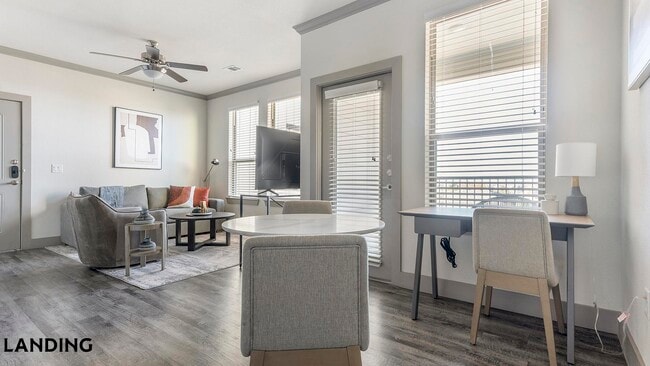 12500 Shadowglen Trce Unit 1305