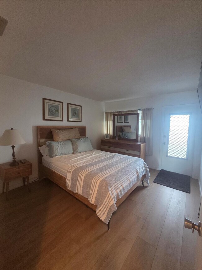 Photo - 1920 NE 51st Ct Unit 201