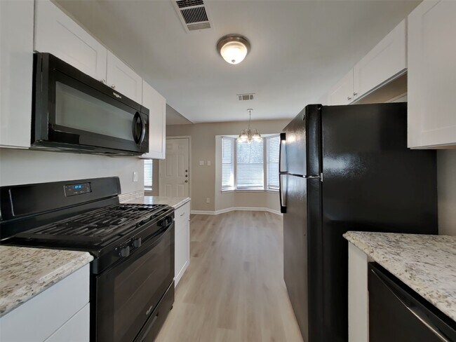 Photo - 3815 Shadow Trail