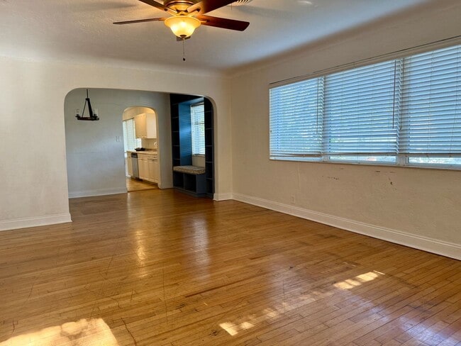 Photo - Euclid/Woodlawn Roommate Dream 4/3 home