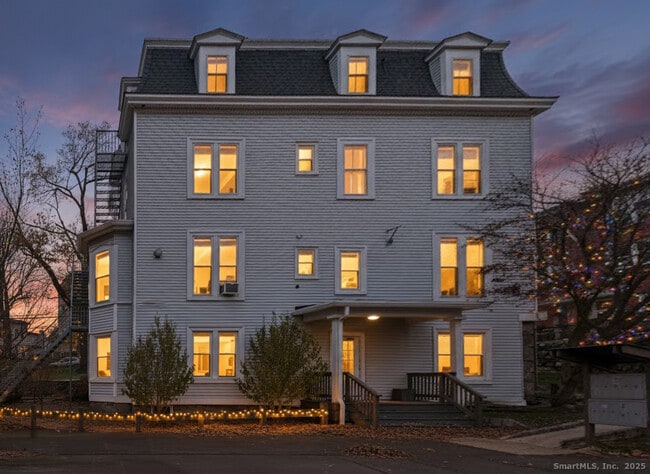 Photo - 7 Fairfield Ave Unit 1