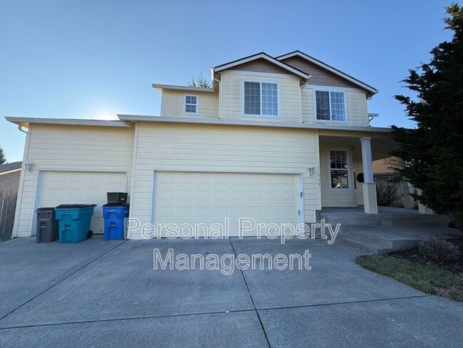 Building Photo - 11608 NE 2nd Ave