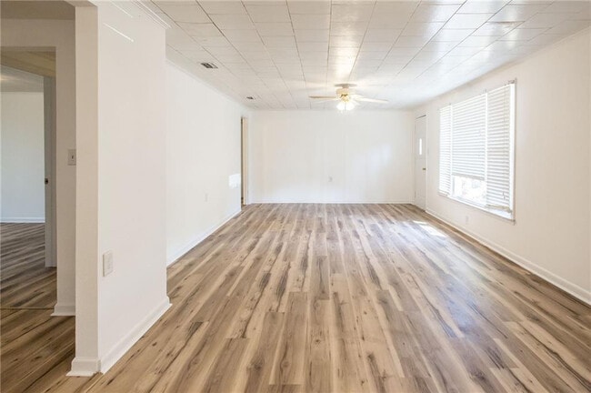 Photo - 1329 Gorman Rd