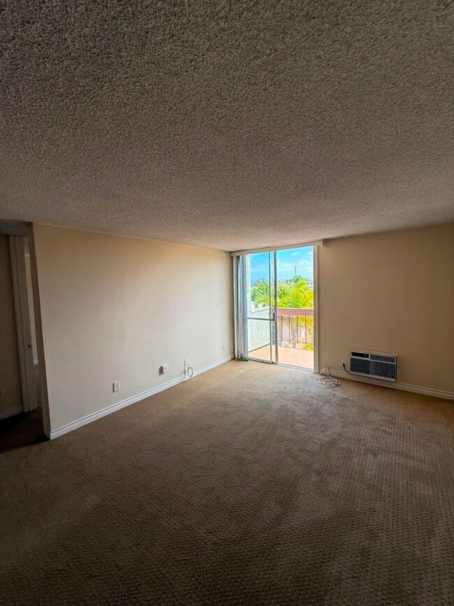 Photo - One Bedroom 1 Bath- Private Resort Complex Condo in Point Loma Unit 458