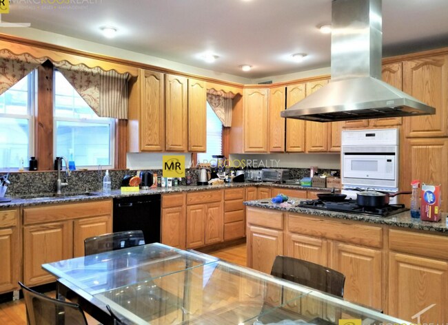 Photo - 38 Babcock St Unit 3