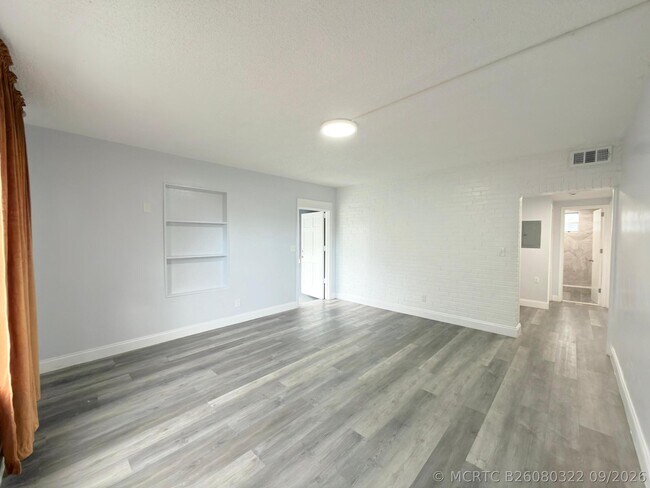 131 E 27th St Unit 6