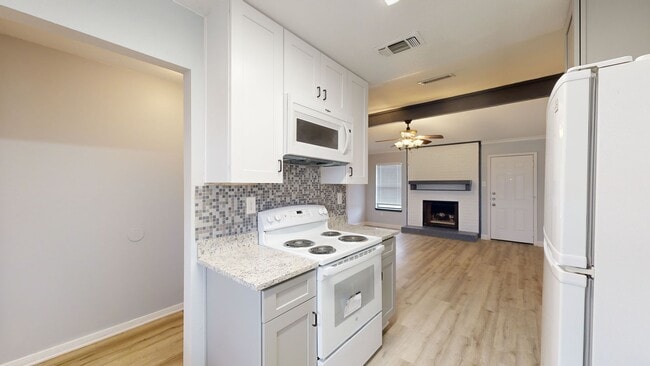 Photo - REMODELED 3 bedroom, 1.5 bath, 1 car garage home minutes away from Fort Hood air field!