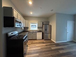 Photo - 7736 S Champlain Ave