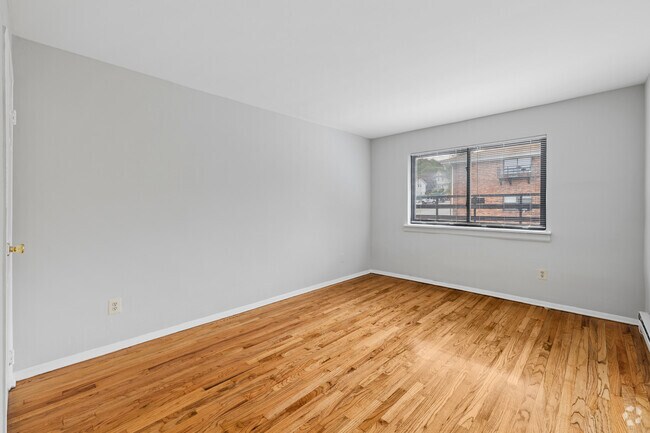 1BR, 1BA - 531SF - Bedroom - Dover Hills Apartments