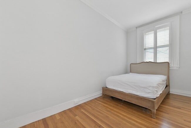 Photo - 240 Marlborough St Unidad 4