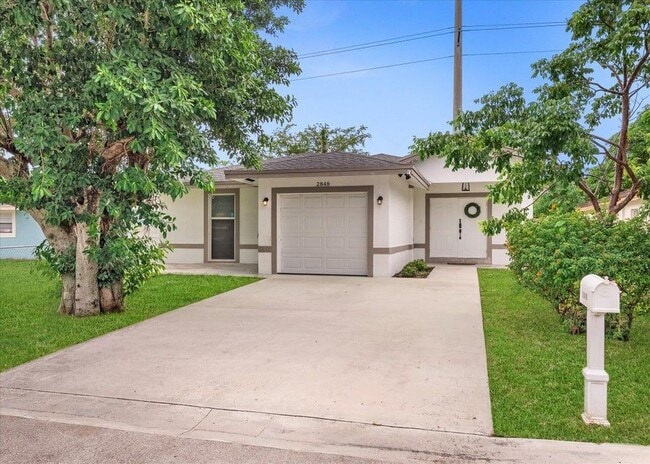 2848 NW 9th Pl