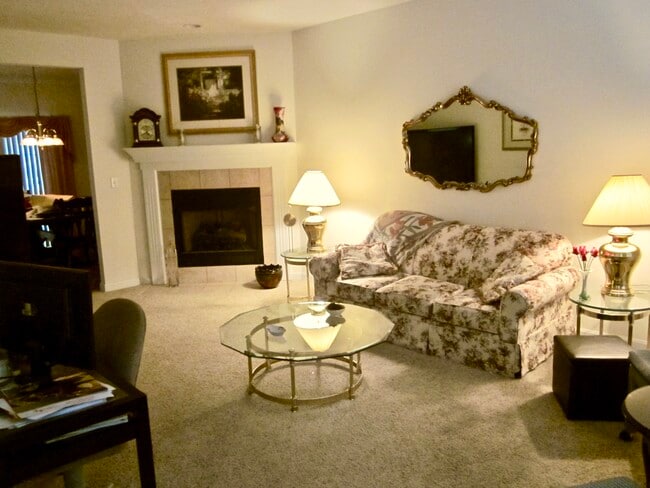 Photo - 2426 Rochester Rd