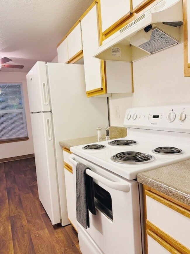 Photo - Find Your Perfect Place to Call Home! 2 Bedroom Coming Soon! Unidad 17