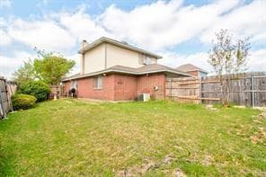 Photo - 201 Teakwood Ln