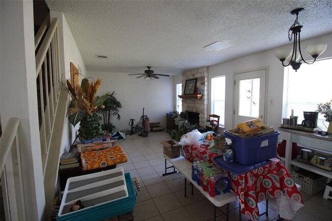 Photo - 808 Angleton Cove