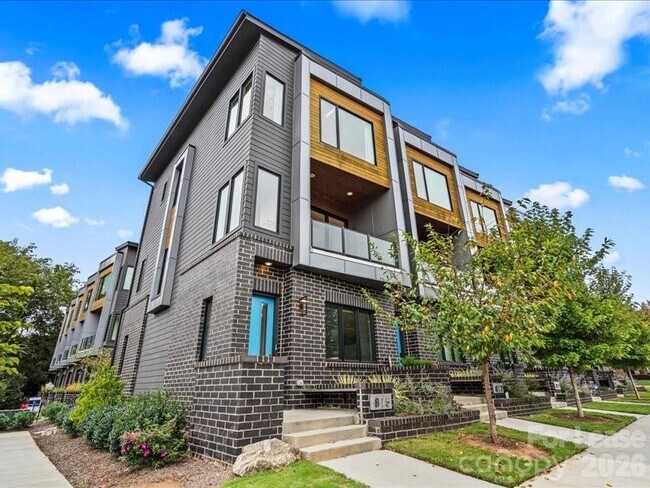 Building Photo - 815 E 36th St