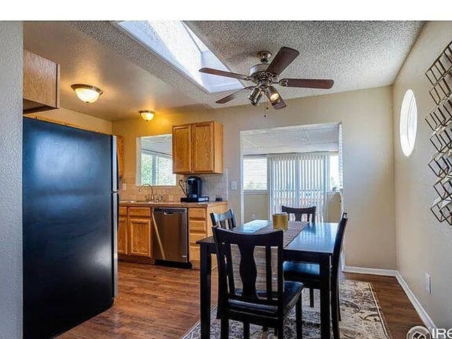 Photo - 4 Bedroom 2 bath split level home - Available in June!