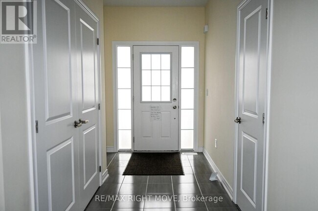 Photo - 73 Atlantis Dr