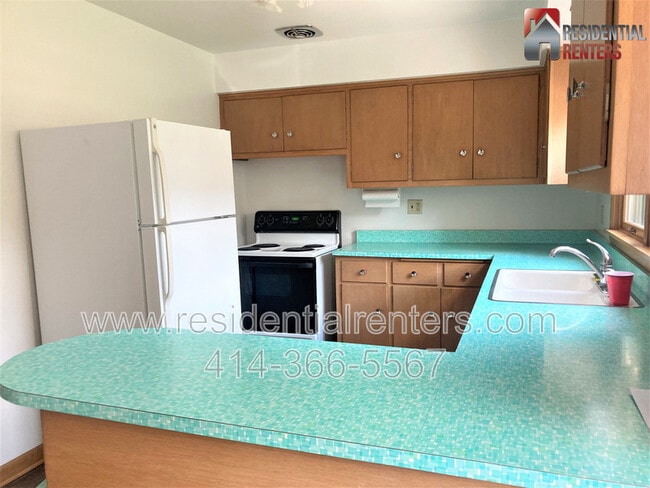 Photo - 3760 S Clement Ave