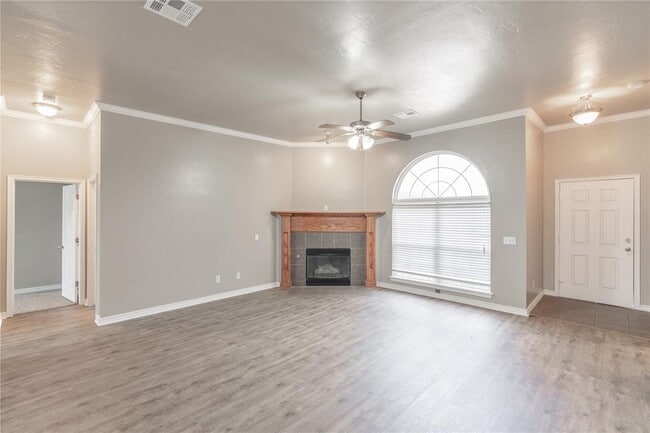 Photo - 8016 Breezewood Dr