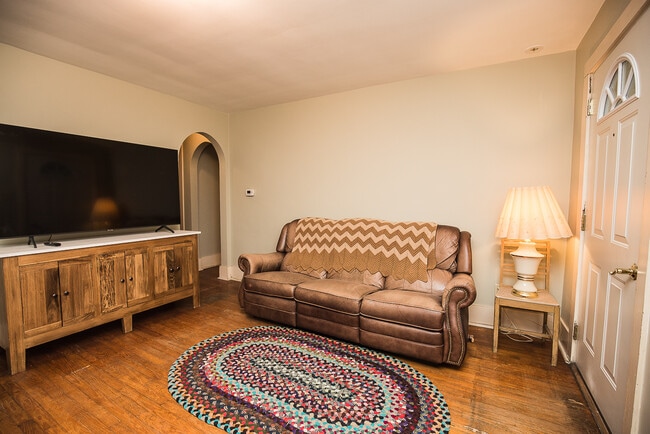 630 E Water St Unit Rear Apartment