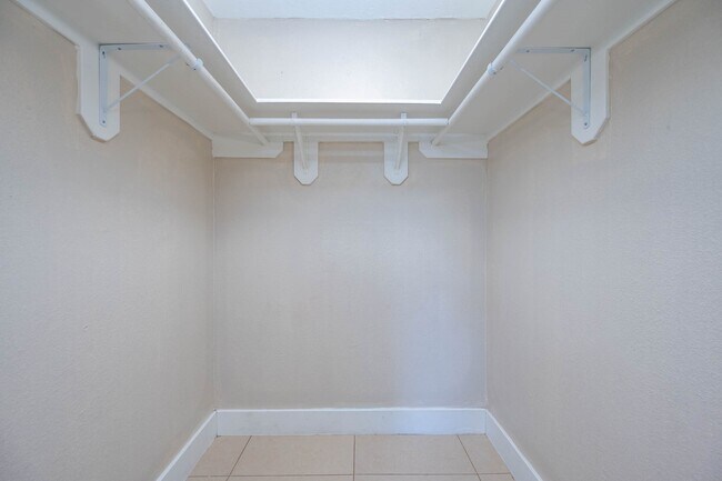 Photo - 1711 Fourcade St Unit 10