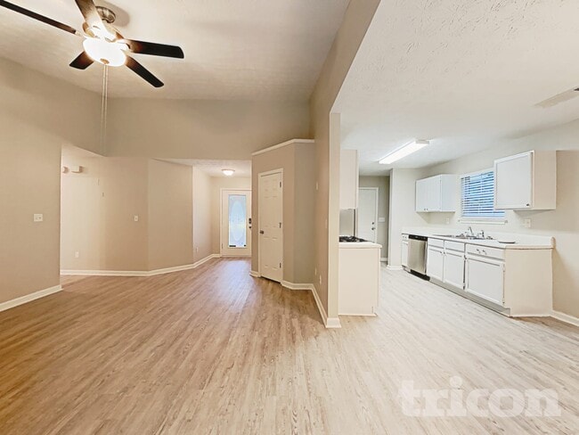 Photo - 8583 Misty Creek Cir