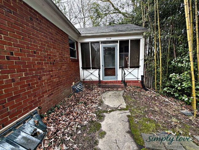 Photo - 4526 Albion Rd