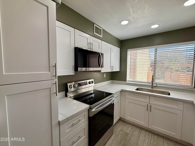 Photo - 1632 N El Camino