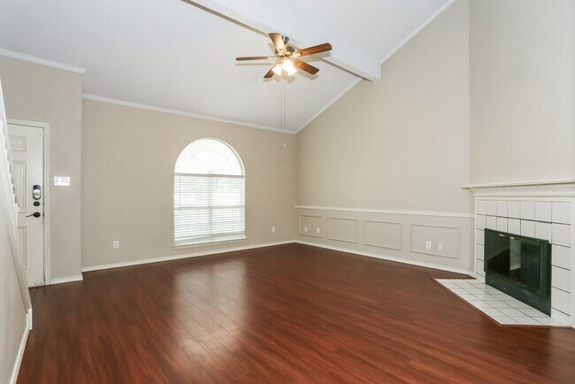 Photo - 401 Meadow St