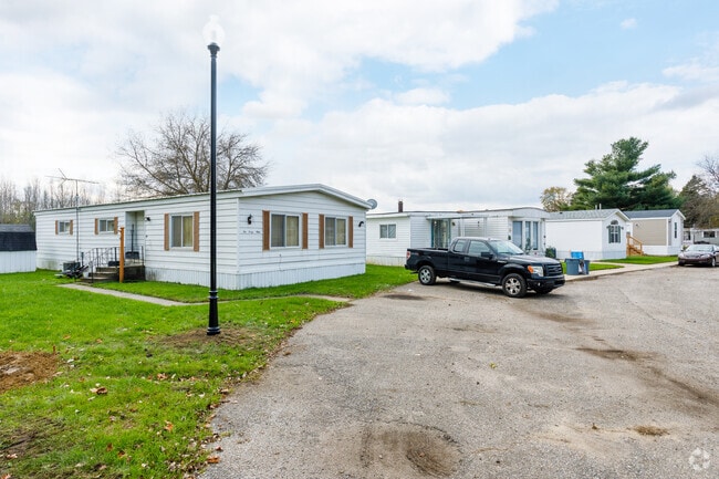 Photo - Holiday West