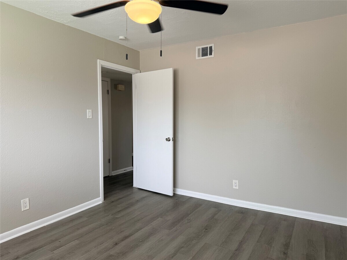 Photo - 2101 6th Ave N Unit 6