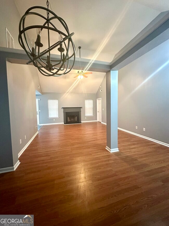 1630 Isleworth Cir