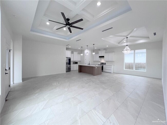 27 E Tassajara St
