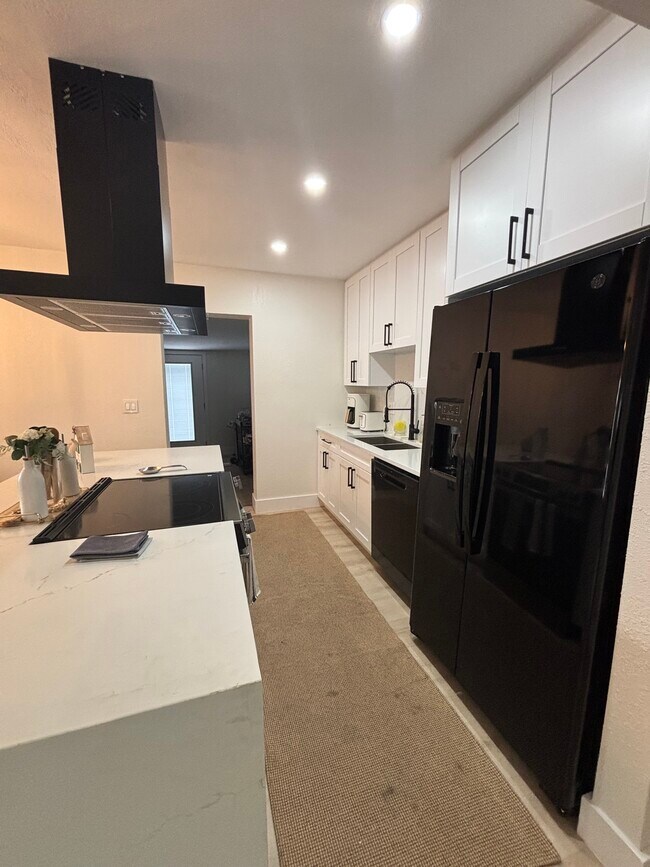 Photo - 8003 Somerset Ln