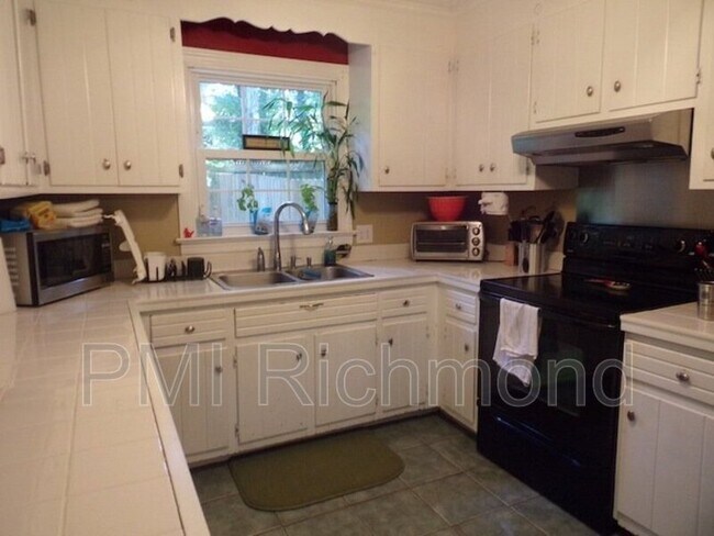 Photo - 7484 Rockfalls Dr