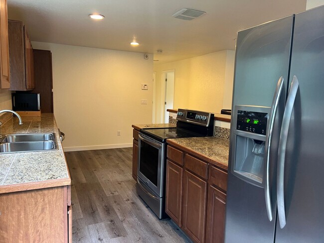 Photo - 19704 44th St SE Unidad A