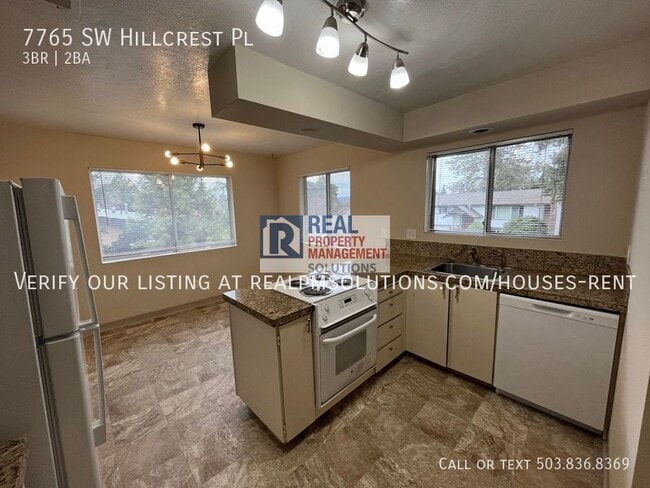 Photo - 7765 SW Hillcrest Pl