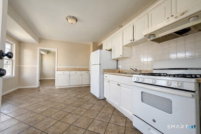 Photo - 1132 Hancock Ave Unit 3