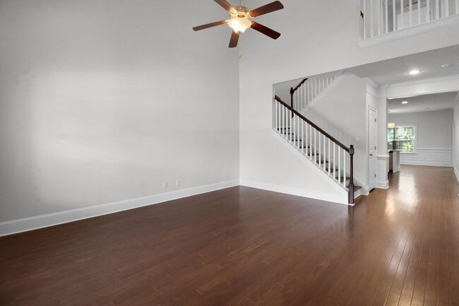 Photo - 108 Danbury Ct
