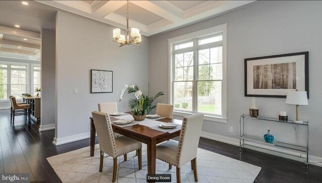 Photo - 9814 Fernwood Rd