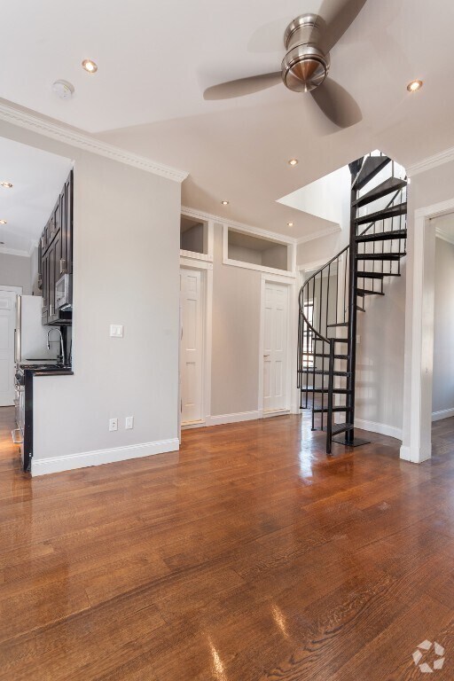 Building Photo - 338 E 100th St Rental