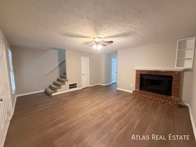 Building Photo - 102 Highland Park Dr