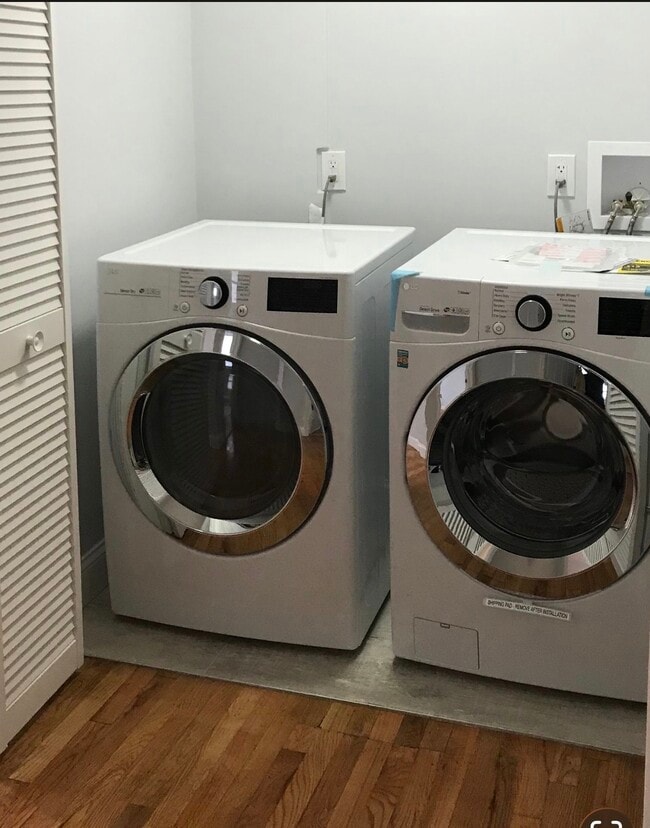 490 Jackson Ave Unit 2