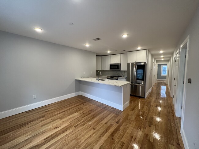 158 Morrison Ave Unit 2