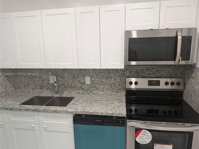 Photo - 2200 NE 66th St Unit 1426