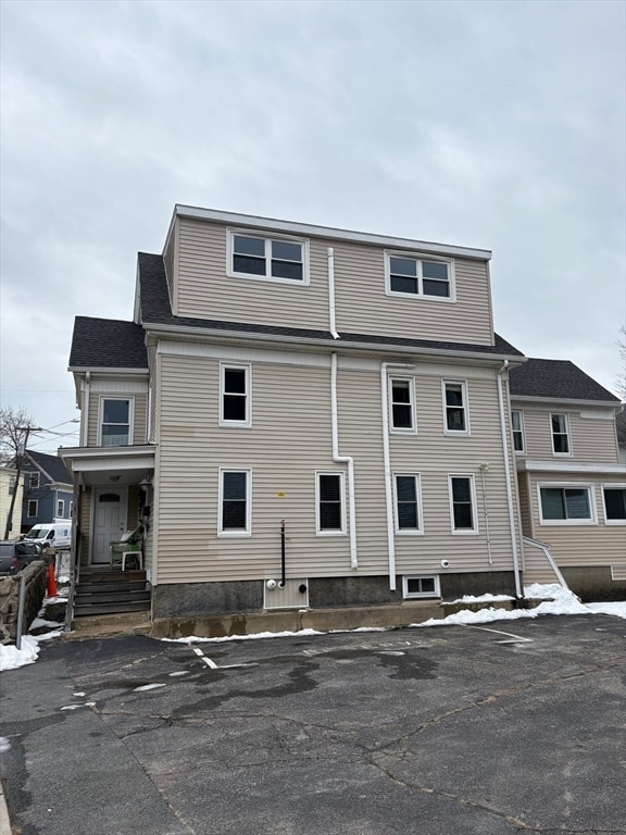 Building Photo - 97 Washington St Unit 3